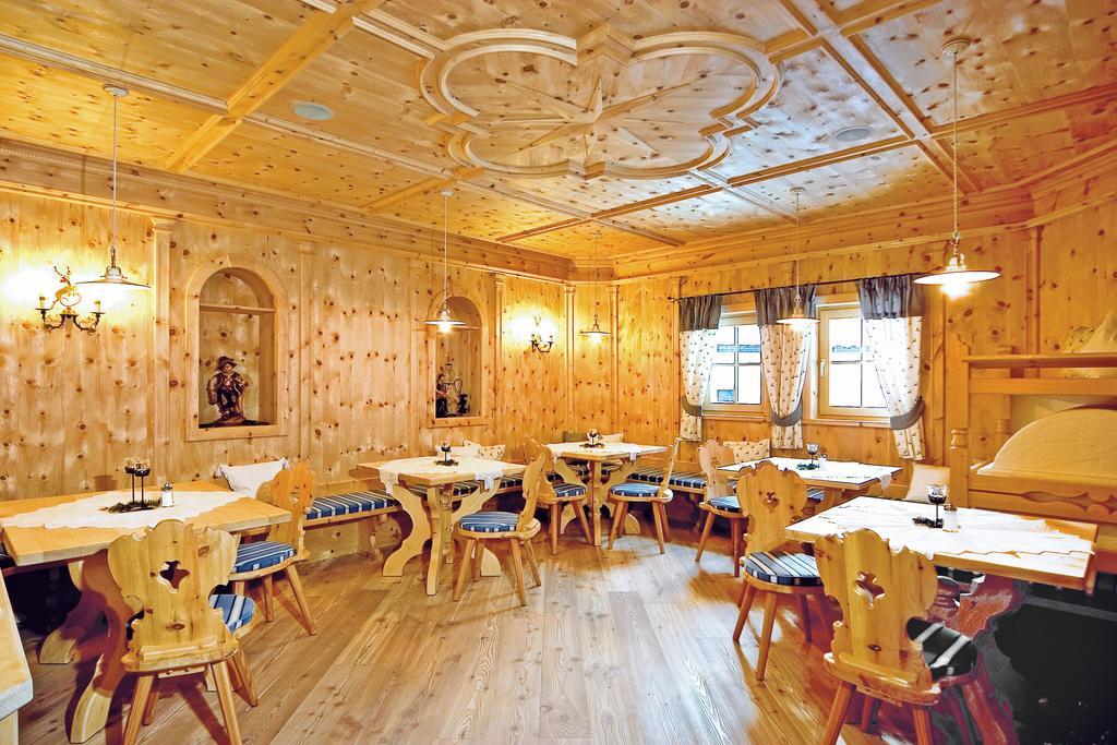 Landhotel Alpenhof Filzmoos Exterior photo