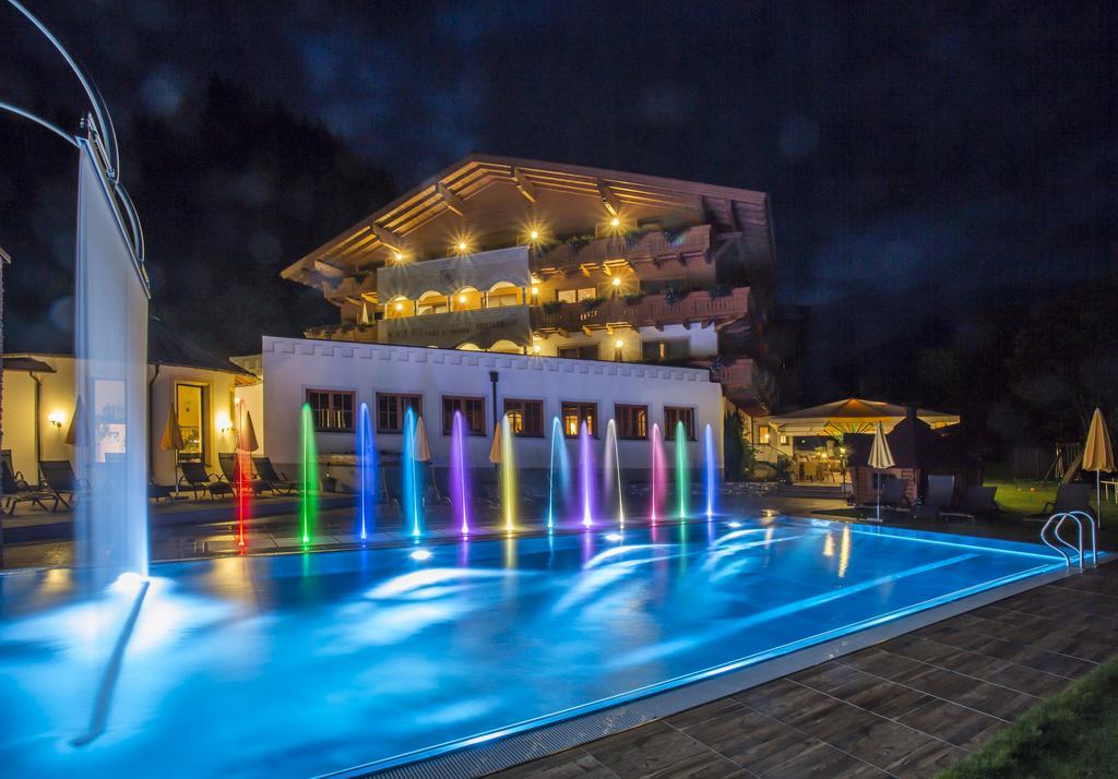 Landhotel Alpenhof Filzmoos Exterior photo