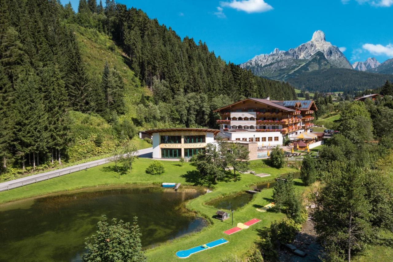 Landhotel Alpenhof Filzmoos Exterior photo